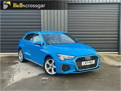 Begagnad Audi A3 e-tron S-Line 2021 Blå Halvkombi