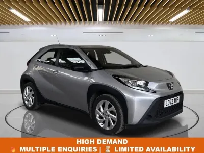 Used Toyota Aygo X PURE 72 HP (52 kW) 2022 Silver SUV