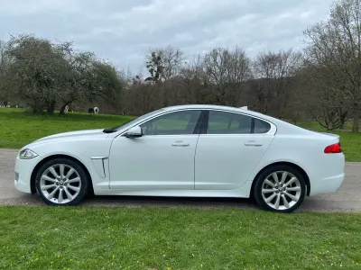 Używany Jaguar XF S 200 KM (147 kW) 2013 Biały Sedan/Limuzyna