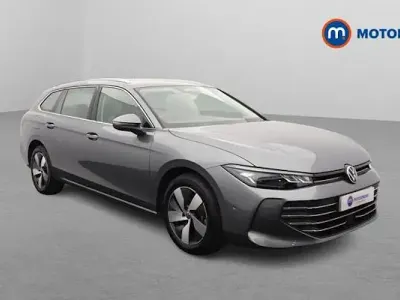Begagnad VW Passat Life 204 HK (150 kW) 2025 Grå Kombi