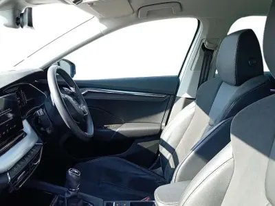 Używany Skoda Octavia SE L 150 KM (110 kW) 2022 Srebrny Kombi