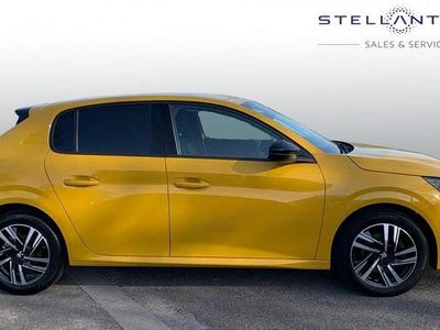 Used Peugeot 208 Allure+ 99 HP (72 kW) 2023 Yellow Hatchback