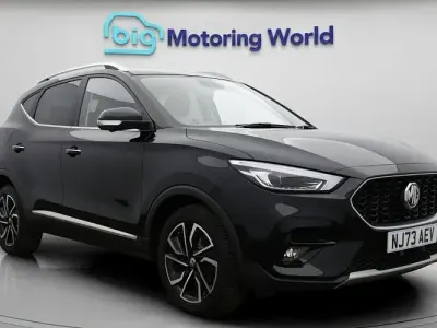Usado MG ZS Exclusive 106 HP (77 kW) 2024 Preto SUV