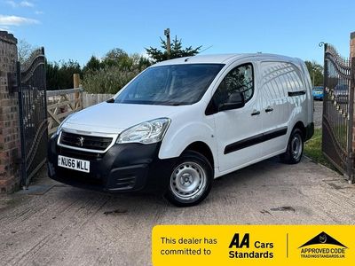 White Used 2016 Peugeot Partner S MPV | £4,795 (Fair price)