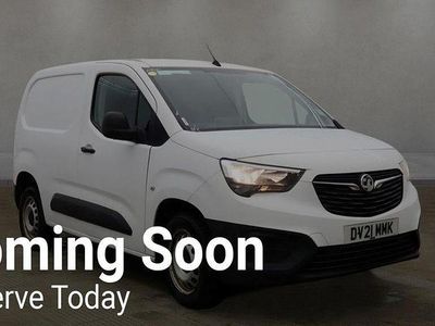 Used Vauxhall Combo 100 HP (73 kW) 2021 White MPV