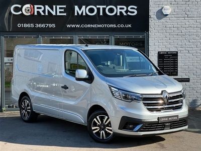 used Renault Trafic SL28 SPORT+ BLUE 2.0 DCI 150BHP EU6 SWB PANEL VAN