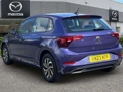Usata VW Polo Life 2023 Viola Utilitaria
