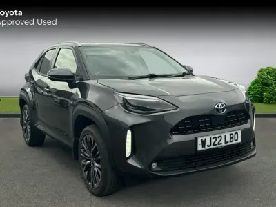 Używany Toyota Yaris Hybrid 116 KM (85 kW) 2022 Szary