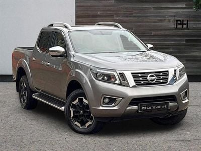 Used Nissan Navara Tekna 190 HP (139 kW) 2020 Grey Pickup