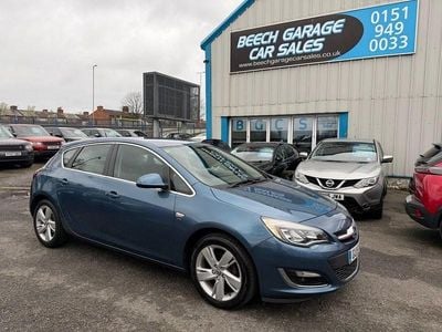 Used Vauxhall Astra SRi 115 HP (84 kW) 2015 Blue Hatchback