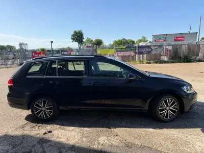 Used VW Golf VII SE 125 HP (91 kW) 2017 Black Estate