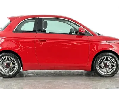 Used Fiat 500e Red 69 kW (95 HP) 2022 Hatchback