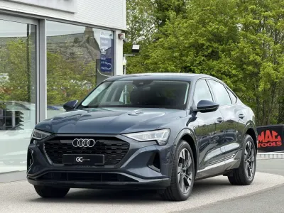 Begagnad Audi e-tron Sport 11 kW (15 HK) 2024 Blå SUV