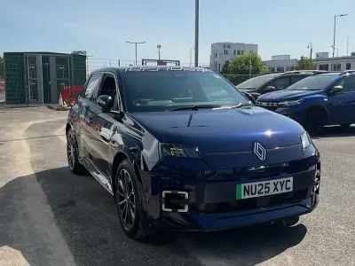 Used Renault R5 Iconic 110 kW (150 HP) 2025 Blue  Hatchback