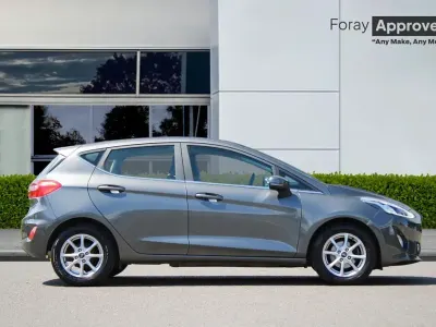 Used Ford Fiesta Zetec 2018 Magnetic grey Hatchback