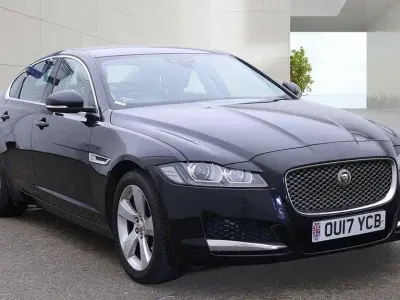 Used Jaguar XF Portfolio 180 HP (132 kW) 2017 Black Sedan