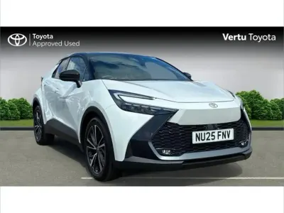 Used Toyota C-HR 140 HP (102 kW) 2025 White SUV