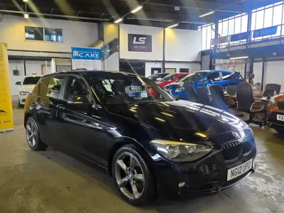 Used BMW 116 Sport Line 2012 Black Hatchback