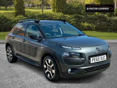 Used Citroën C4 Cactus Flair 100 HP (73 kW) 2015 Grey Hatchback