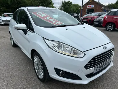 Used Ford Fiesta Titanium 2015 White Hatchback