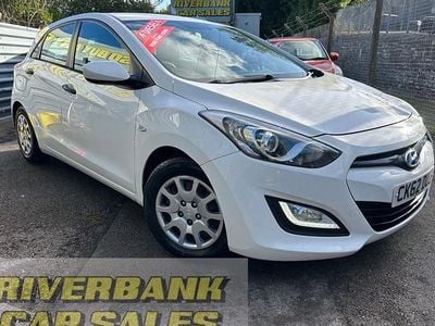 Used Hyundai i30 Classic 2012 White Hatchback