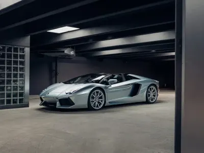 Used Lamborghini Aventador 700 HP (514 kW) 2014 Blue Coupe