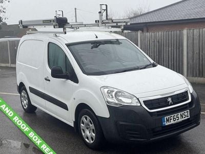 White Used 2015 Peugeot Partner S MPV | £5,000 (Fair price)