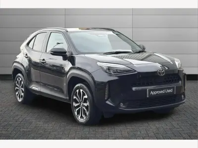 Used Toyota Yaris Cross Design 116 HP (85 kW) 2024 Black SUV
