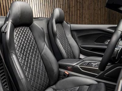 Used Audi R8 Spyder Advanced 610 HP (448 kW) 2018 Black Cabriolet