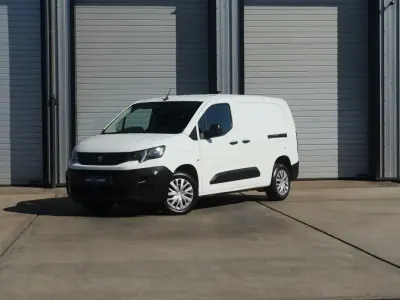 Second-hand Peugeot Partner 131 CP (96 kW) 2021 Alb Monovolum