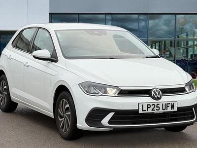 Used VW Polo Life 80 HP (58 kW) 2025 Pure white Hatchback