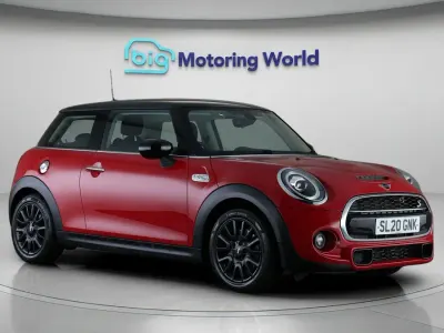 Usado Mini Cooper S Classic 189 HP (139 kW) 2020 Vermelho Citadino