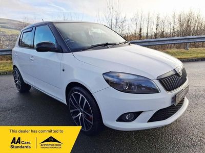 Used Skoda Fabia vRS 180 HP (132 kW) 2013 White Hatchback