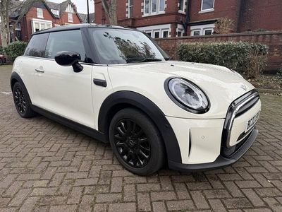 Used Mini Cooper Classic 2022 White Hatchback