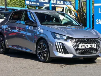 Used Peugeot 208 Allure 100 HP (73 kW) 2024 Cumulus grey Hatchback