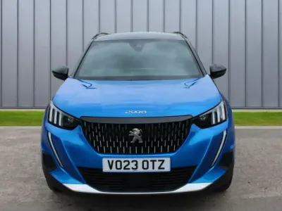 Używany Peugeot 2008 GT 129 KM (94 kW) 2023 Niebieski SUV