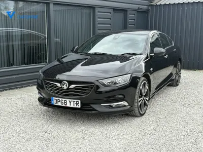 Second-hand Vauxhall Insignia SRi 170 CP (125 kW) 2019 Negru Hatchback