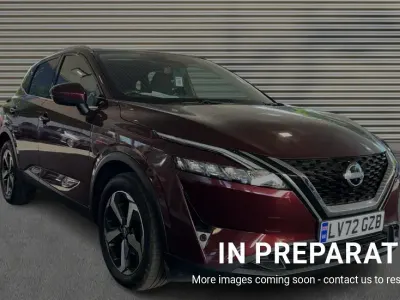 Used Nissan Qashqai N-Connecta 158 HP (116 kW) 2022 Red SUV