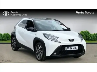 Used Toyota Aygo X 72 HP (52 kW) 2024 White SUV