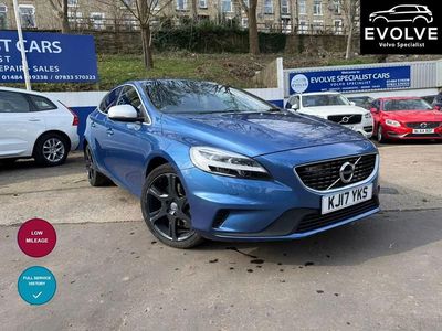 Used Volvo V40 R-Design Pro 190 HP (139 kW) 2017 Blue Hatchback
