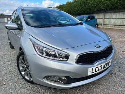 Silver Used 2013 Kia Ceed Hatchback | £3,995 (Fair price)