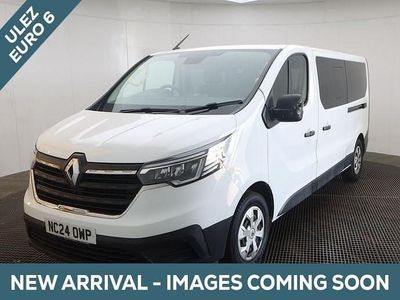 Begagnad Renault Trafic Business 2024 Vit Minibuss