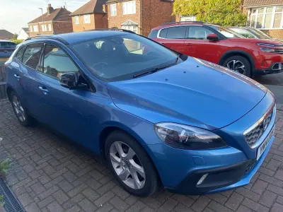 Used Volvo V40 2014 Blue Hatchback