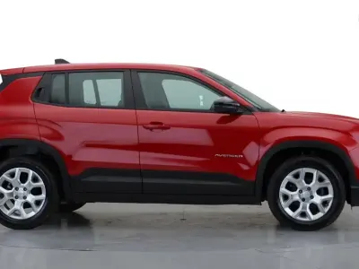 Used Jeep Avenger Altitude 100 HP (73 kW) 2024 Red SUV