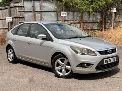 Used Ford Focus Zetec 2009 Silver Hatchback