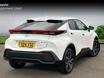 Used Toyota C-HR Design 223 HP (164 kW) 2024 Pure white SUV