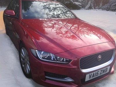 Gebraucht Jaguar XE R-Sport 163 PS (119 kW) 2015 Rot Limousine