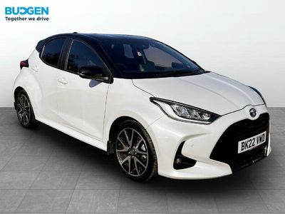 Used Toyota Yaris Hybrid 2022 White/black Hatchback