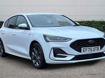 New Ford Focus ST-Line 155 HP (114 kW) 2025 Silver Hatchback
