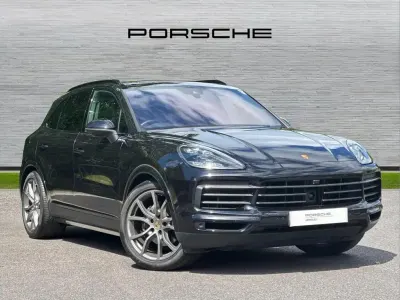 Begagnad Porsche Cayenne Platinum Edition 340 HK (250 kW) 2022 Svart SUV